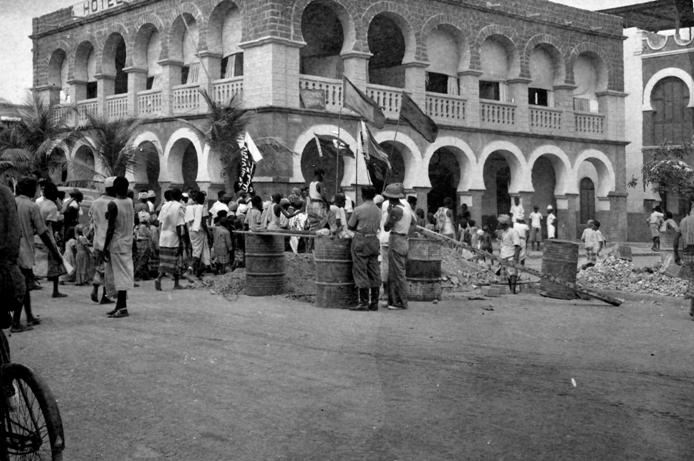 Place Ménélik- Hôtel Continental 1937