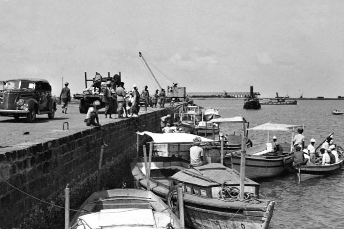 Jetée du gouverneur et l'entrée du Port en 1938-1939